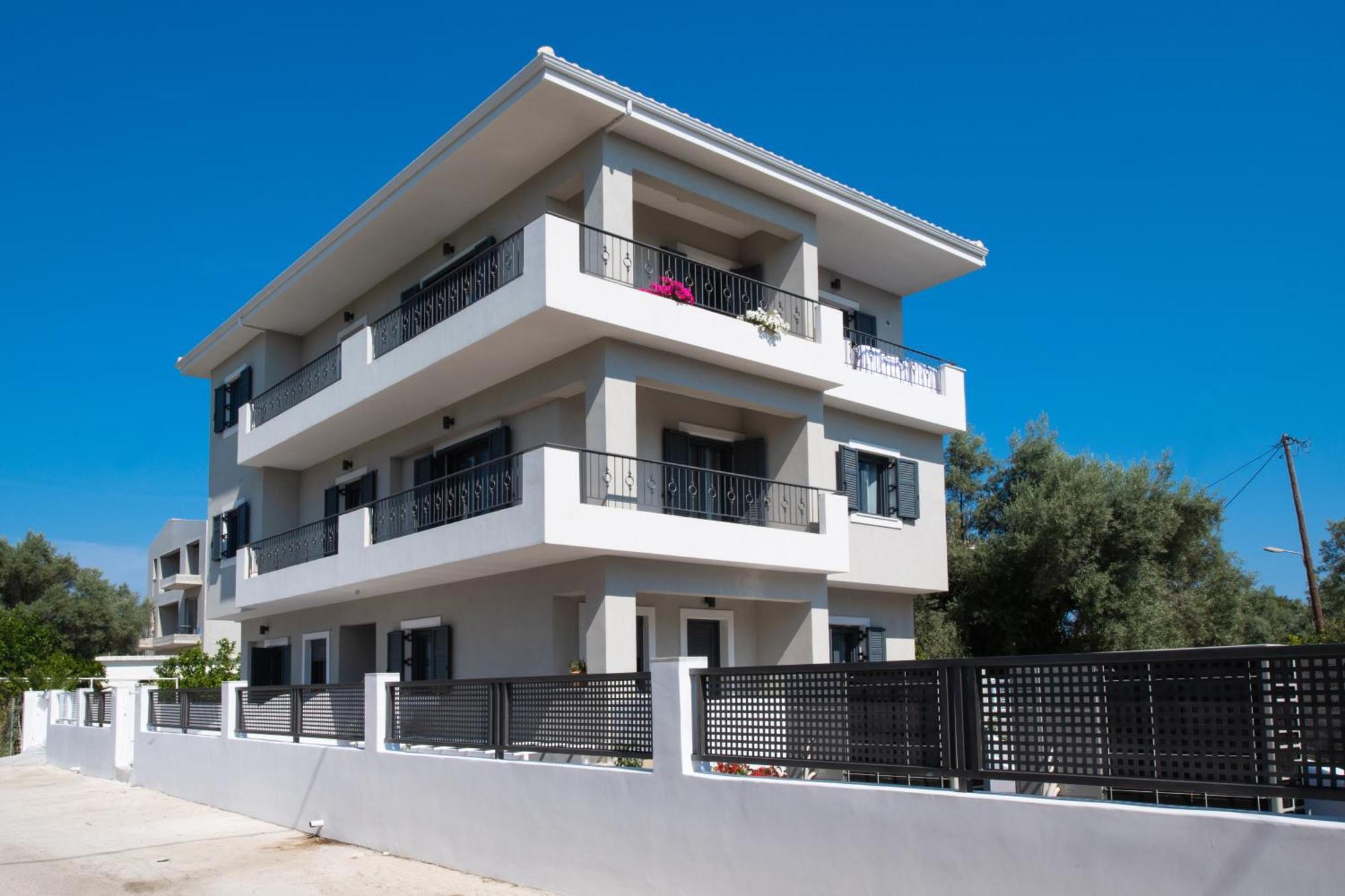 Melina Apartments Lefkada City ภายนอก รูปภาพ
